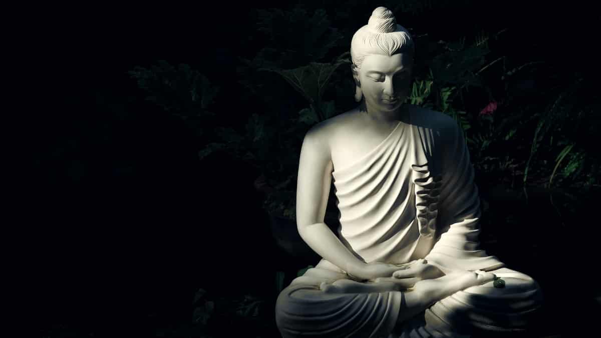 How Gautama Buddha Transformed A Murderer Into A Sage?